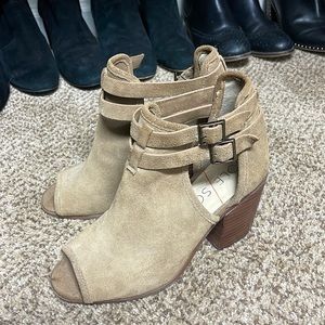 Sole Society tan suede booties 7.5